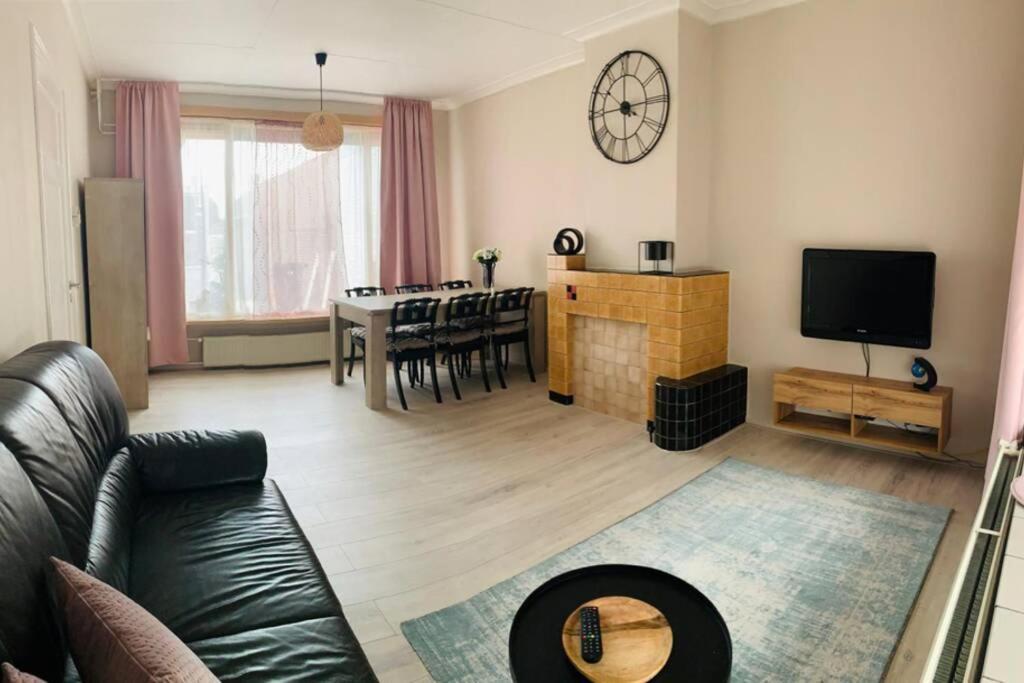 Cosy House In The Heart Of The Center! Apartman Oostburg Kültér fotó